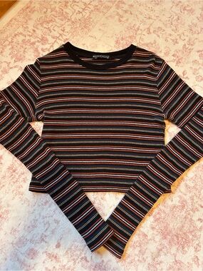 Brandy Melville Santana Top